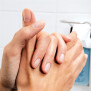 Sterillium®  Pure Händedesinfektion in Anwendung
