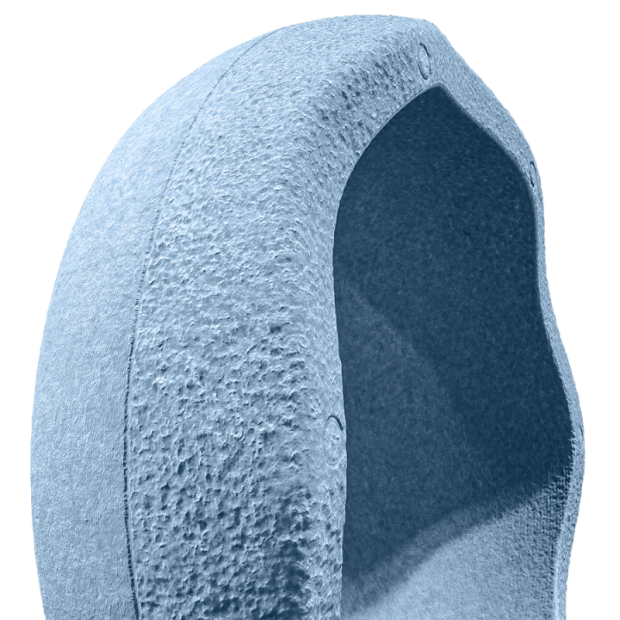 Stapelstein in blau mit bunten Filzstiften – ideal zur Aufbewahrung und kreativen Nutzung.