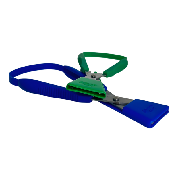 Anwendungsbild 2: Grüne Schere in der Hand.